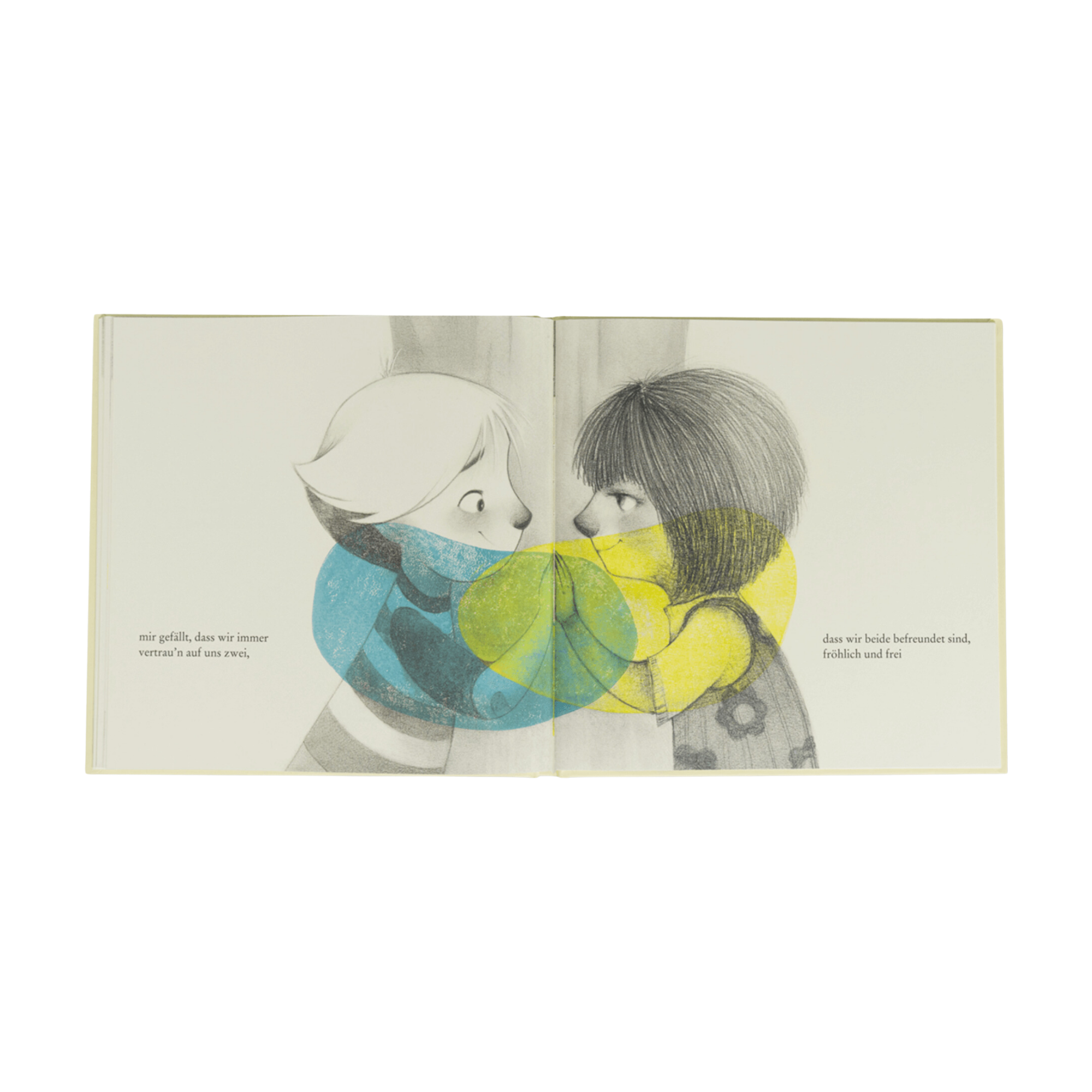 Eine illustrierte Doppelseite aus dem „Freundschafts-Starter Pack“ des Zuckersüß Verlags zeigt zwei Kinder, die sich gegenüberstehen und sich mit den Händen berühren. Bunte, überlappende Kreise verbinden sie visuell, während der Rest der Illustration in Graustufen gehalten ist. Auf beiden Seiten steht deutscher Text.