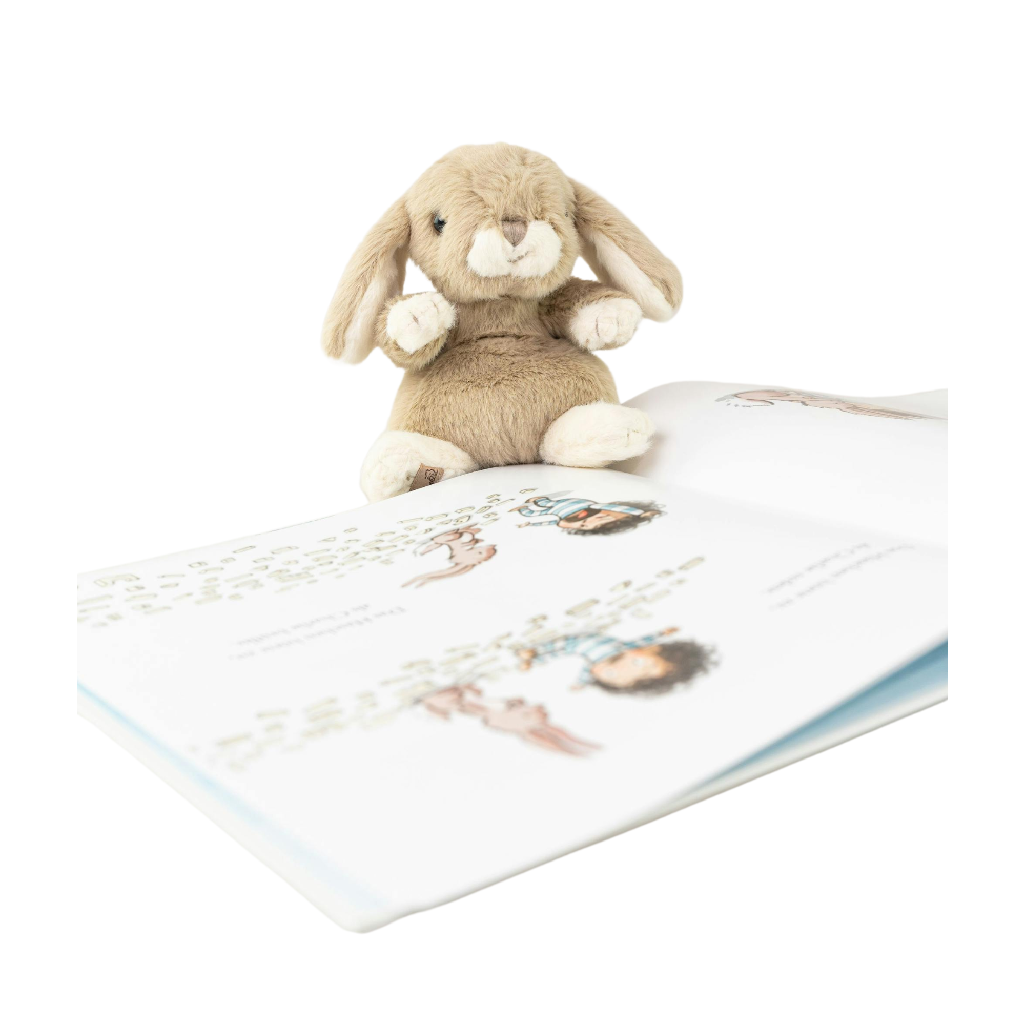 Das Stofftier "Häschen" aus "Häschen tröstet" von Cori Doerrfeld sitzt kuschelweich hinter einem offenen, illustrierten Bilderbuch vor schwarzem Hintergrund.