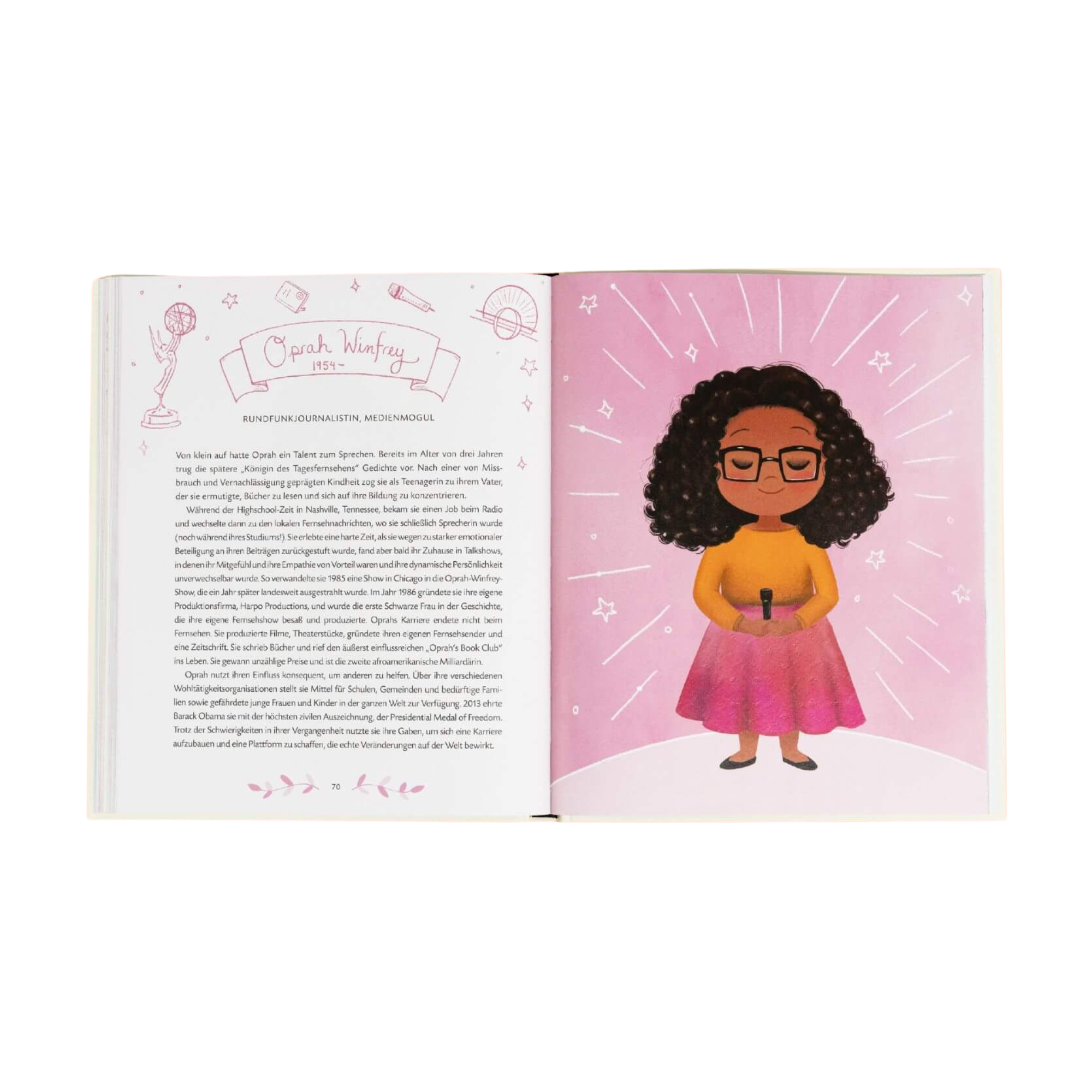 Ein offenes Buch aus Vashti Harrisons „Little Leaders“ zeigt Oprah Winfreys Namen oben auf einer Textseite, mit der Abbildung einer Frau mit lockigem Haar, Brille und rosa Kleid, die ein Mikrofon hält.